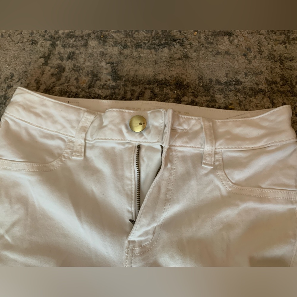 White American Eagle Skinny Jeggings